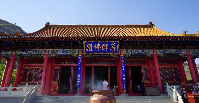 发现山中秘境：青岩寺旅游专线引领你探索自然之美